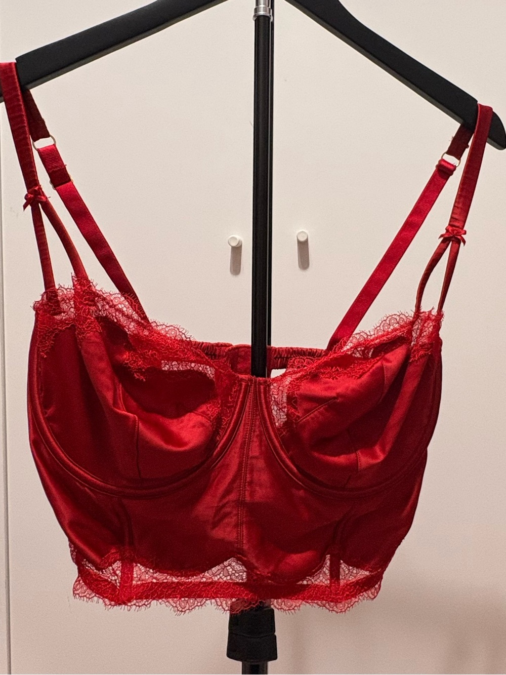 Victoria's Secret Red Lace Bustier Bra